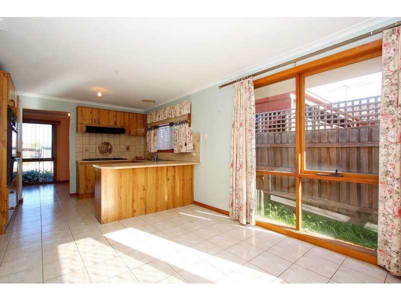 20 Paraburdoo Lane, Kings Park VIC 3021