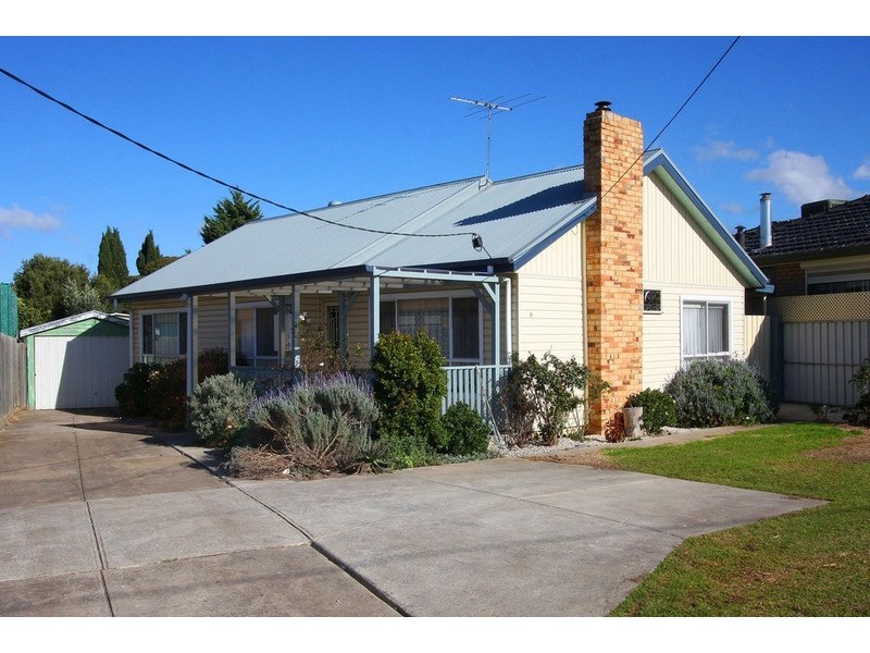 9 Magnus Street, St Albans VIC 3021