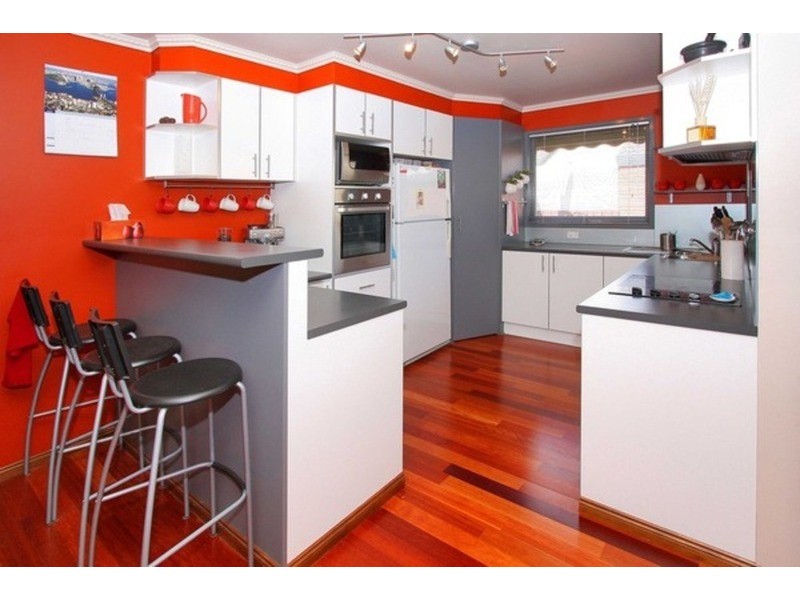 14 Doran Walk, Delahey VIC 3037