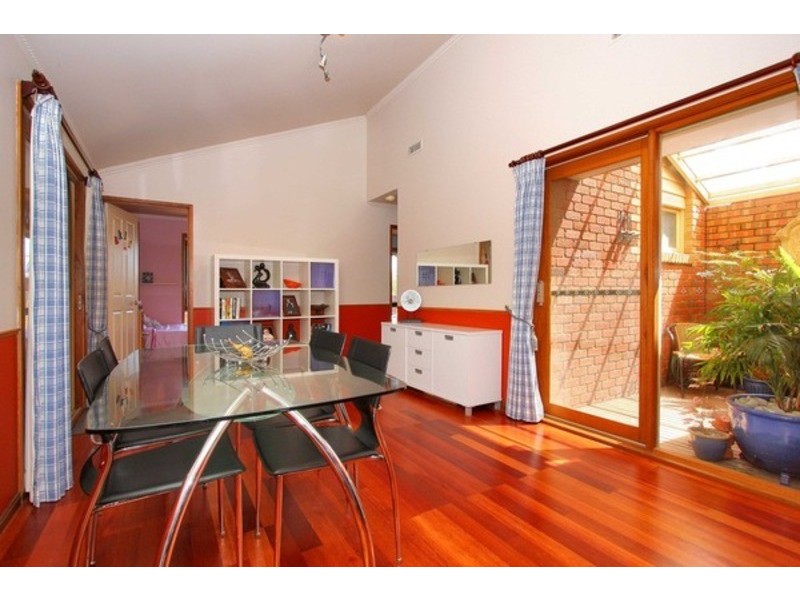 14 Doran Walk, Delahey VIC 3037