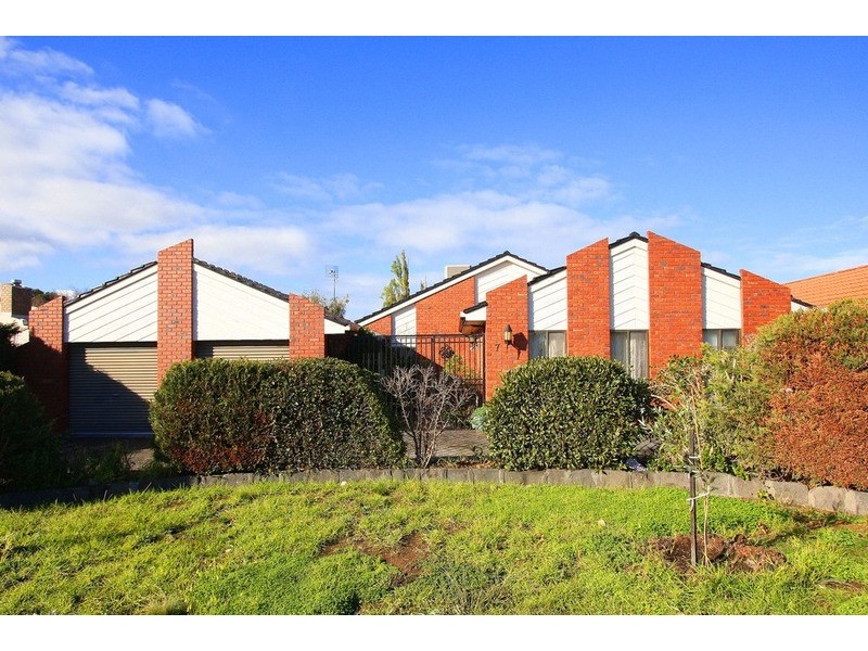 7 Singer Avenue, Keilor Downs VIC 3038