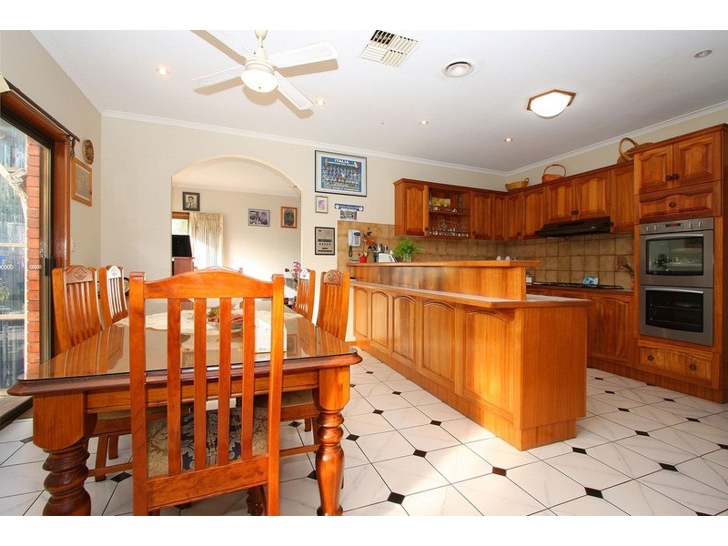 7 Singer Avenue, Keilor Downs VIC 3038