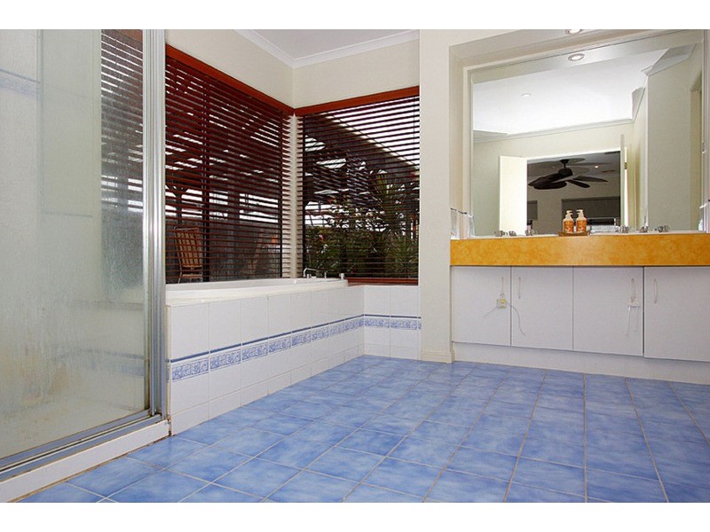 10 Hillview Court, Hillside VIC 3037