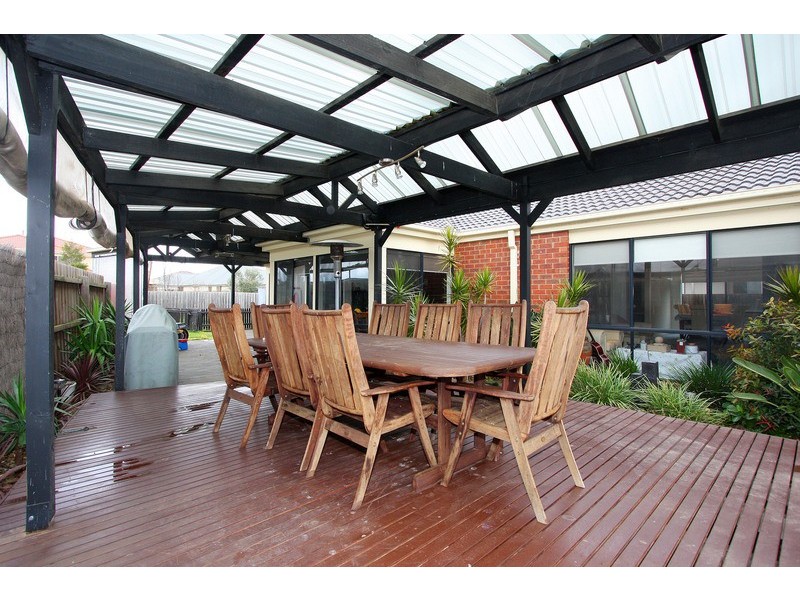 10 Hillview Court, Hillside VIC 3037