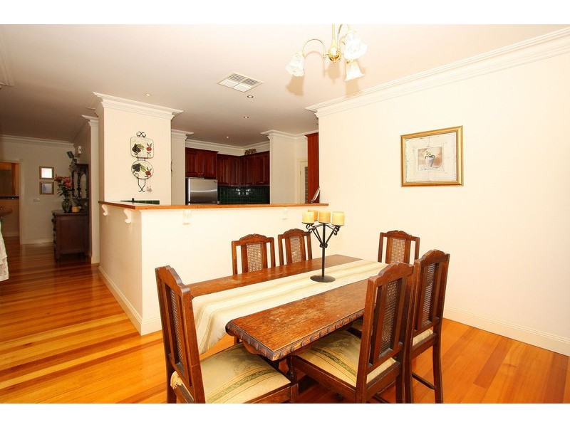 28 Reed Crescent, Taylors Lakes VIC 3038