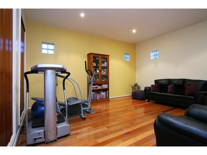 20 Admirals Crescent, Taylors Lakes VIC 3038