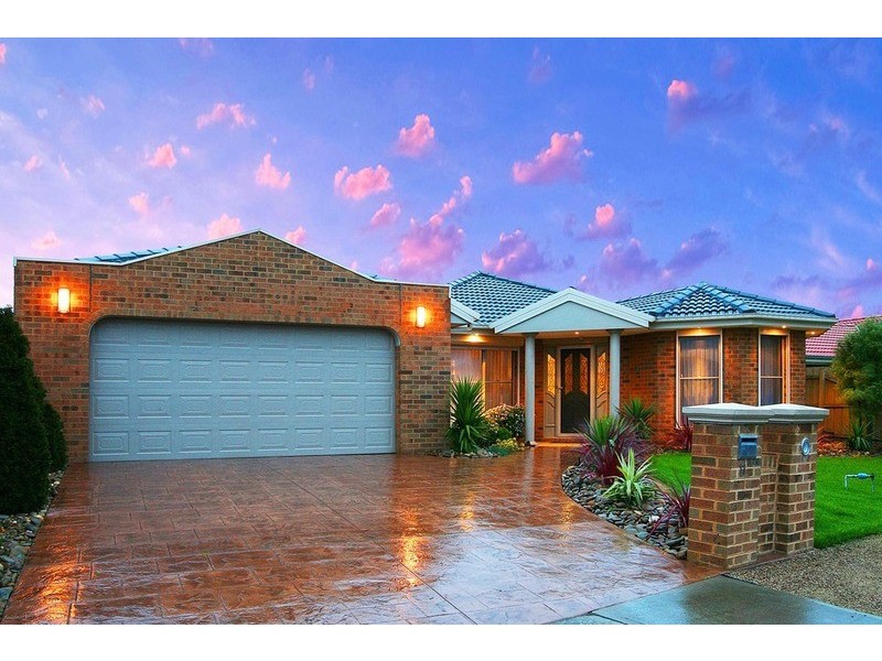 11 Albertine Crescent, Sydenham VIC 3037