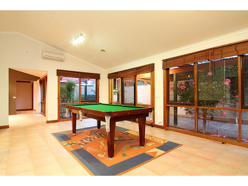 8 Rodmar Close, Hillside VIC 3037