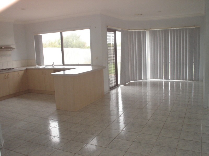 15 Padula Court, Hillside VIC 3037