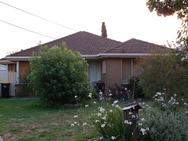 3 Luby Court, Melton VIC 3337