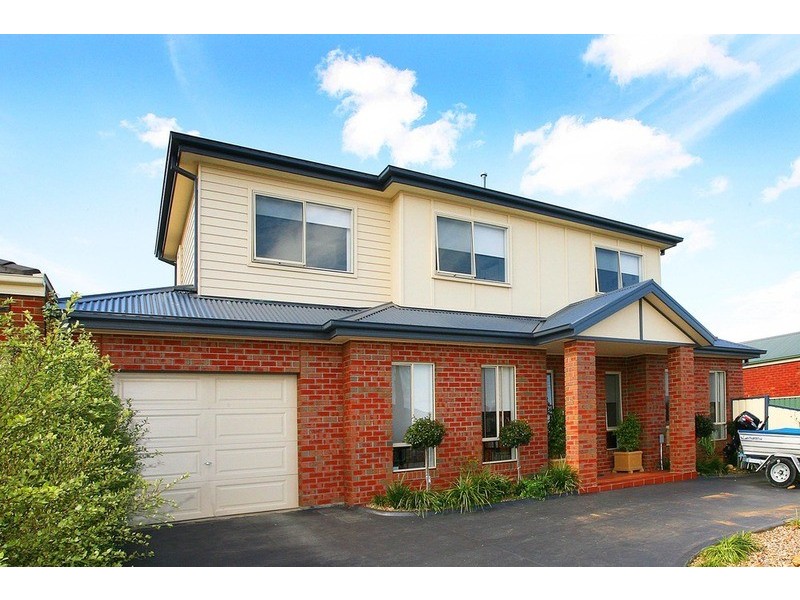 1/12 Buckingham Street, Sydenham VIC 3037