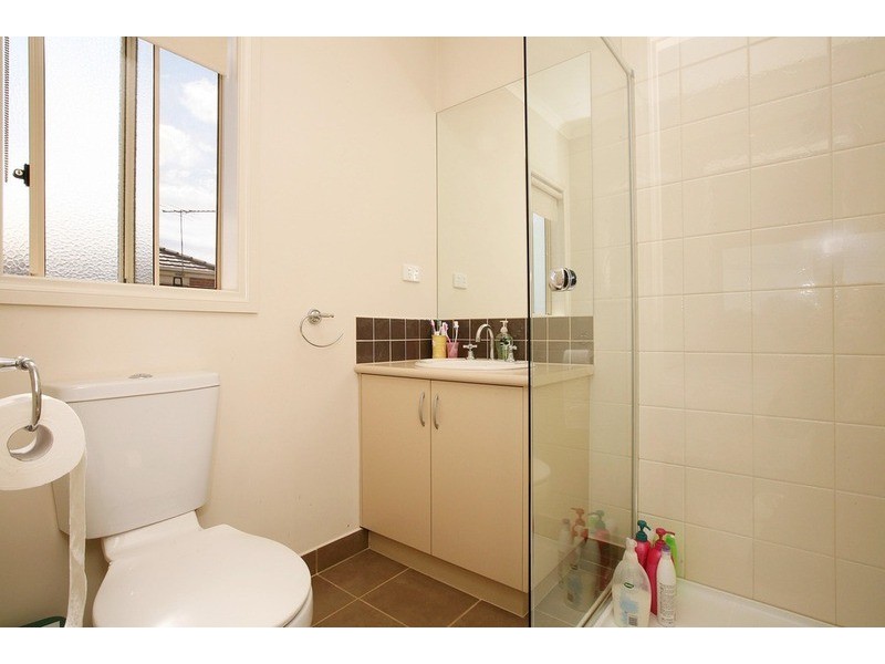 1/12 Buckingham Street, Sydenham VIC 3037