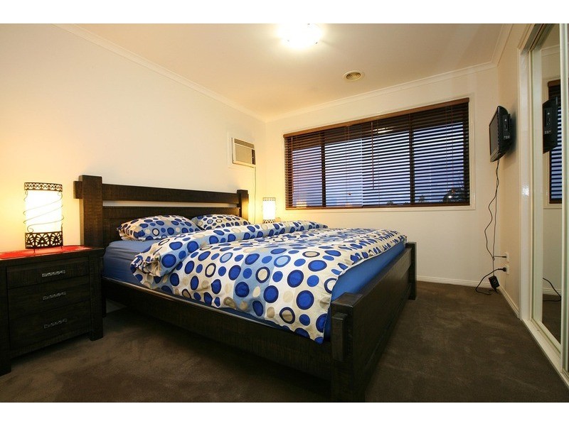 28 Kenswick Drive, Hillside VIC 3037