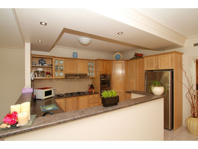 32 Lionheart Avenue, Taylors Lakes VIC 3038