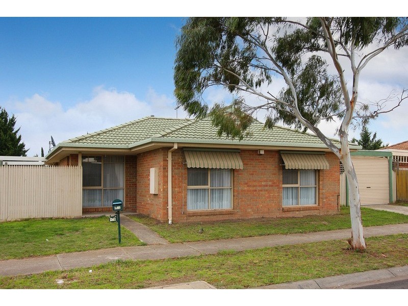 1/2 Terrye Court, Hillside VIC 3037