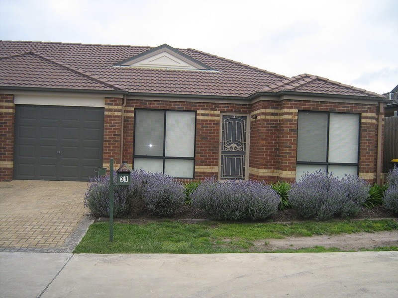 39 Mathisen Terrace, Hillside VIC 3037