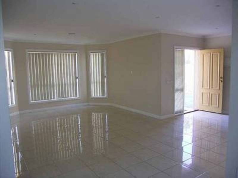 2/67-69 Pecks Road, Sydenham VIC 3037