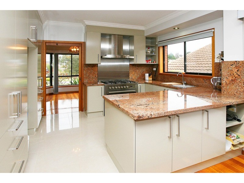 16 Blacksmith Place, Sydenham VIC 3037