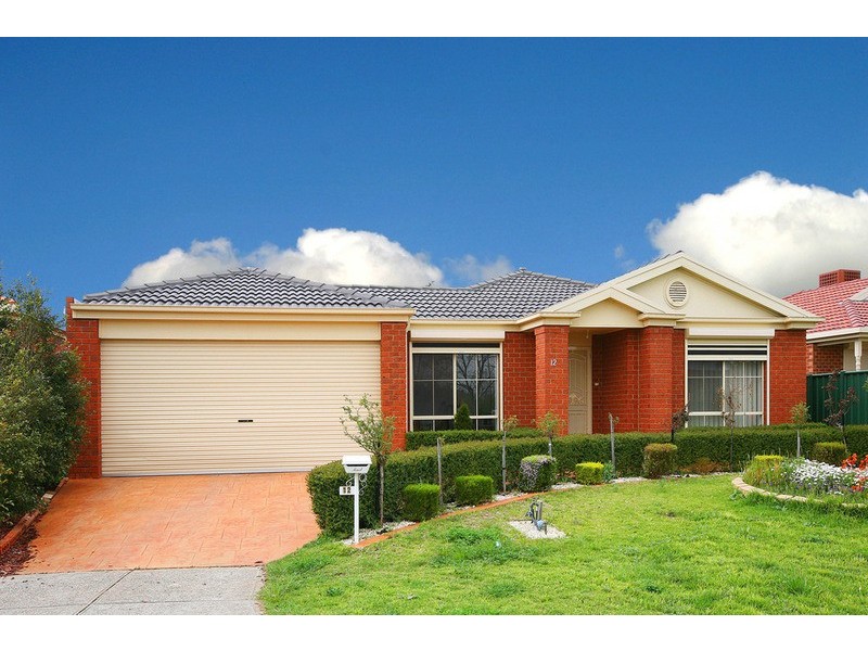 12 Thorpe Place, Burnside VIC 3023