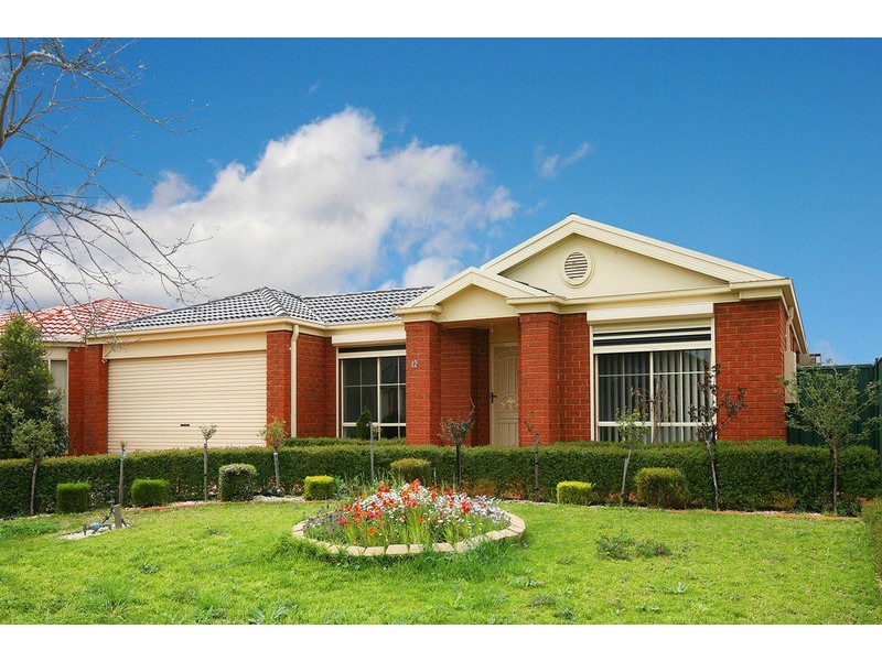 12 Thorpe Place, Burnside VIC 3023