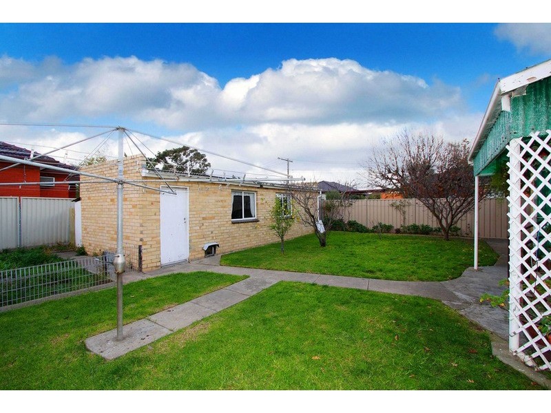 45 Lachlan Road, Sunshine West VIC 3020