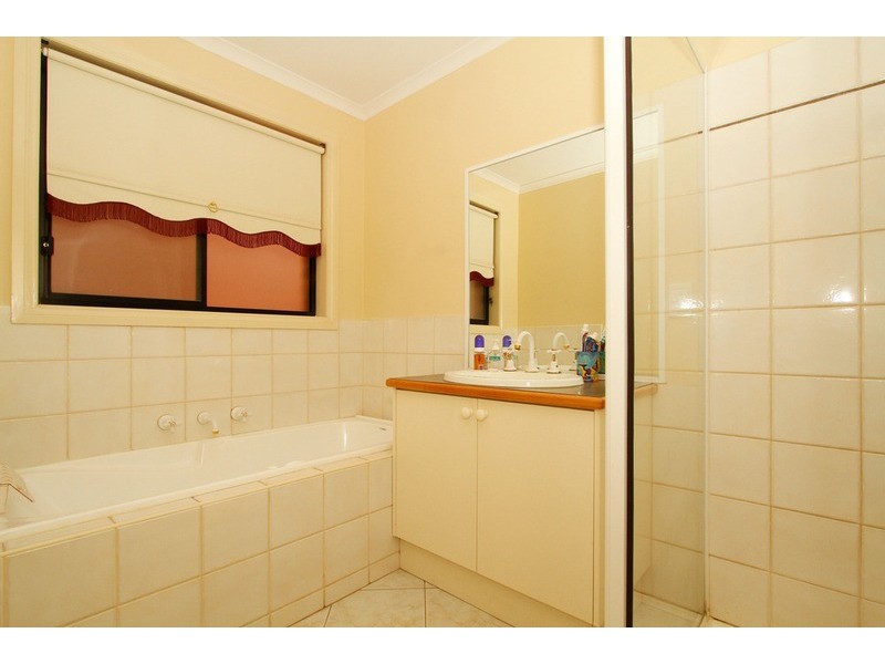 60 Meade Way, Sydenham VIC 3037