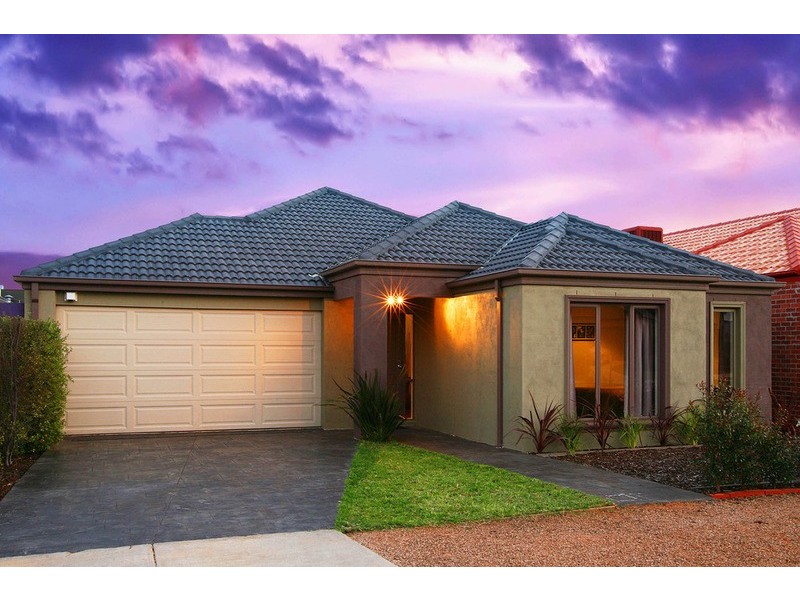 25 Drummond Street, Caroline Springs VIC 3023