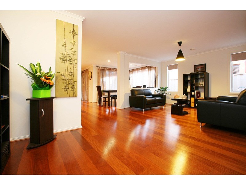 25 Drummond Street, Caroline Springs VIC 3023