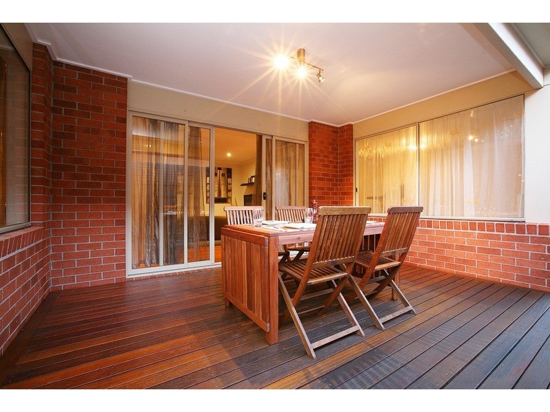 25 Drummond Street, Caroline Springs VIC 3023