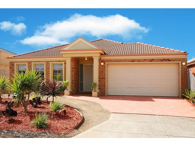 16 Rockwood Place, Hillside VIC 3037