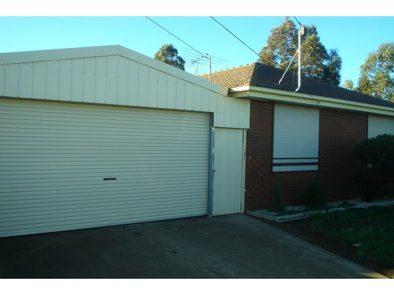 154 Robinsons Road, Deer Park VIC 3023