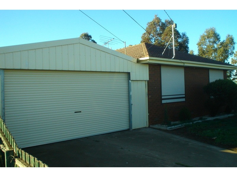 154 Robinsons Road, Deer Park VIC 3023