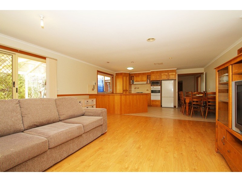 29 Kelland Avenue, Hillside VIC 3037