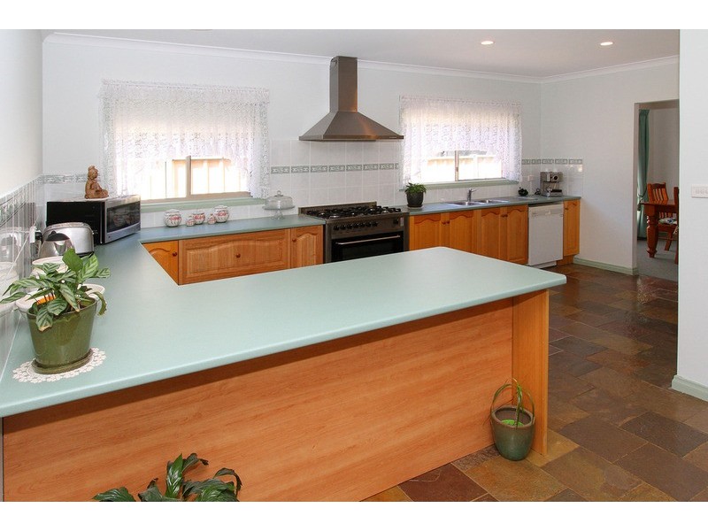 22 Topaz Drive, Hillside VIC 3037