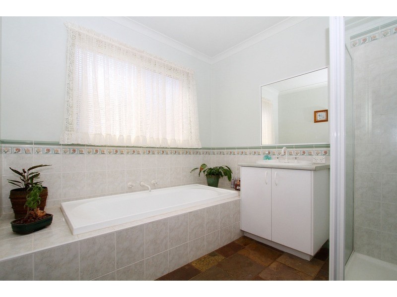 22 Topaz Drive, Hillside VIC 3037