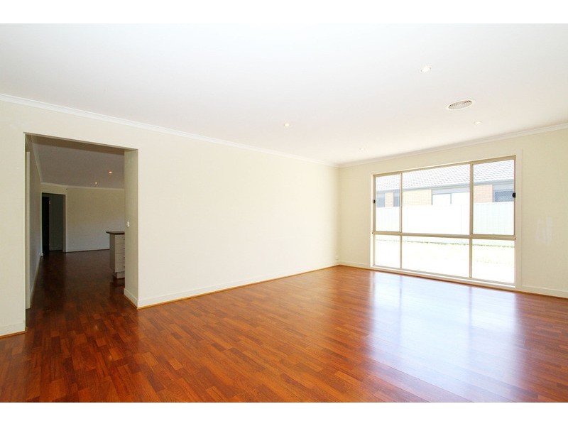 48 Speargrass Drive, Hillside VIC 3037