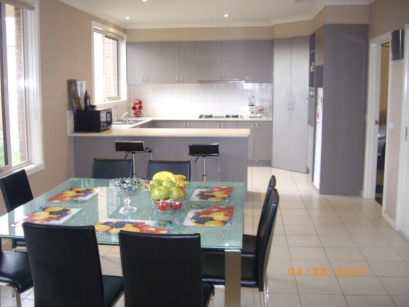 6/19 Overton Lea Boulevard, Sydenham VIC 3037