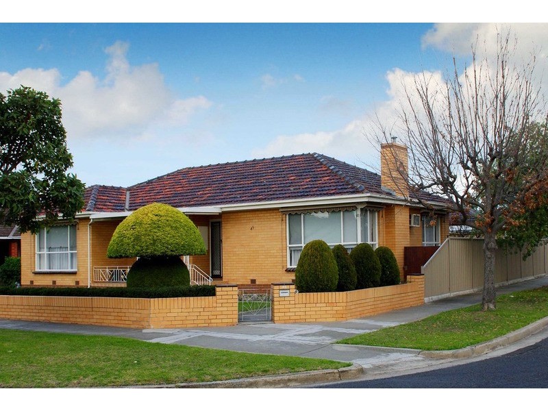 45 Lachlan Road, Sunshine West VIC 3020