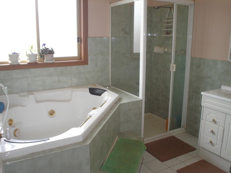 47 Australia Drive, Taylors Lakes VIC 3038