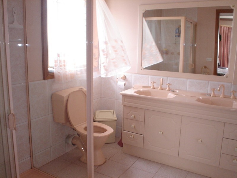 47 Australia Drive, Taylors Lakes VIC 3038