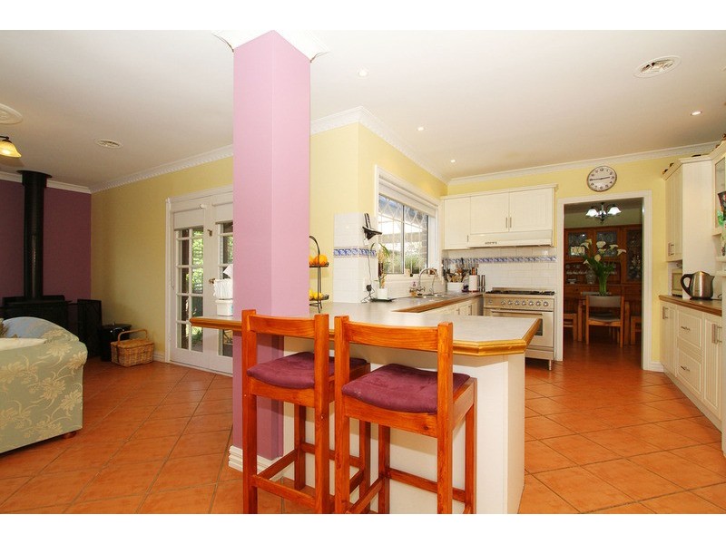 23 Golden Way, Hillside VIC 3037