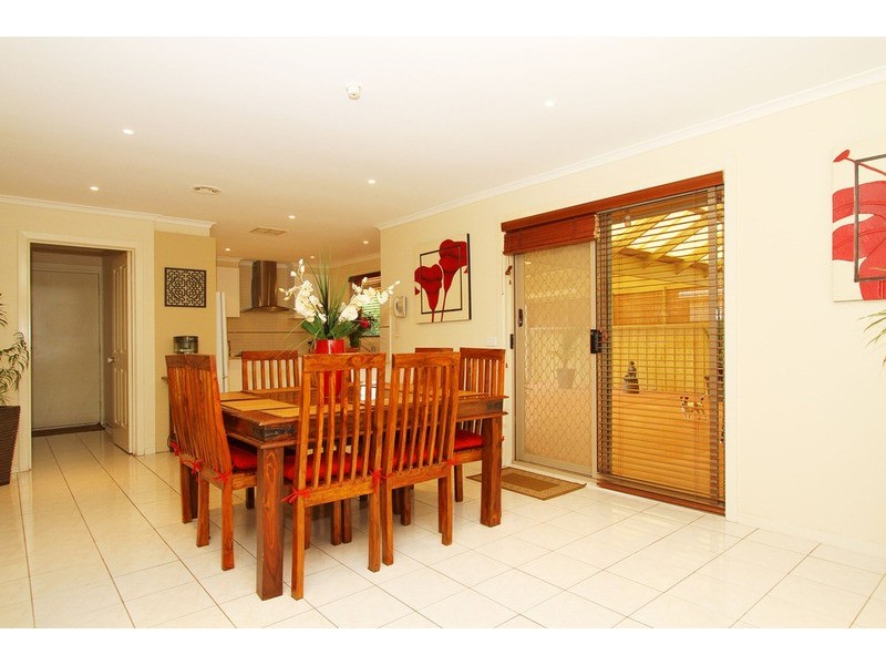 12 Oarsome Drive, Delahey VIC 3037