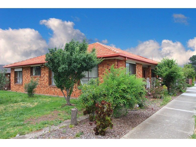 56 Swindon Crescent, Keilor Downs VIC 3038