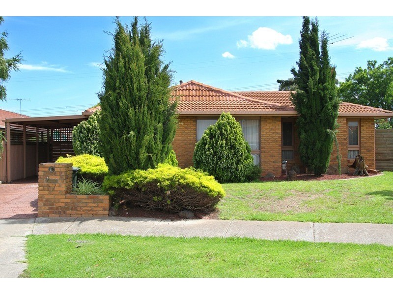 17 Bethanga Court, Taylors Lakes VIC 3038