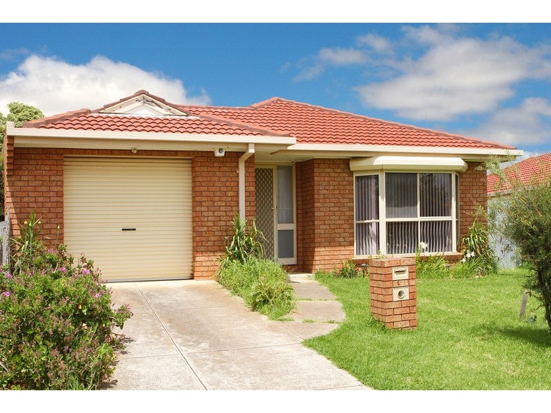 2/17 Proctor Crescent, Keilor Downs VIC 3038