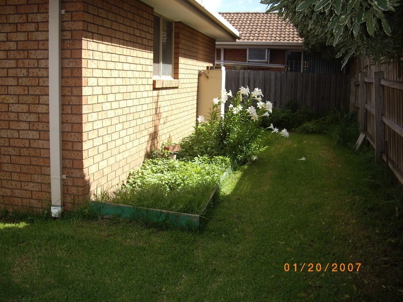 2/17 Proctor Crescent, Keilor Downs VIC 3038