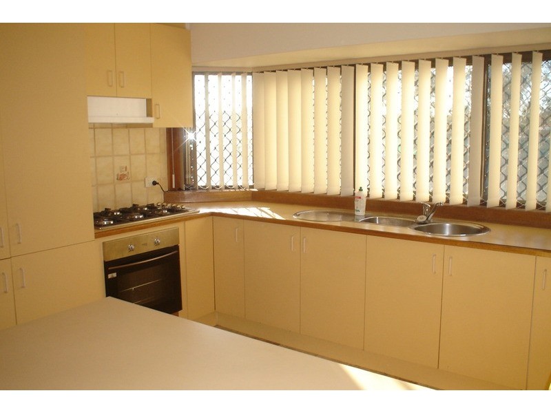 154 Robinsons Road, Deer Park VIC 3023