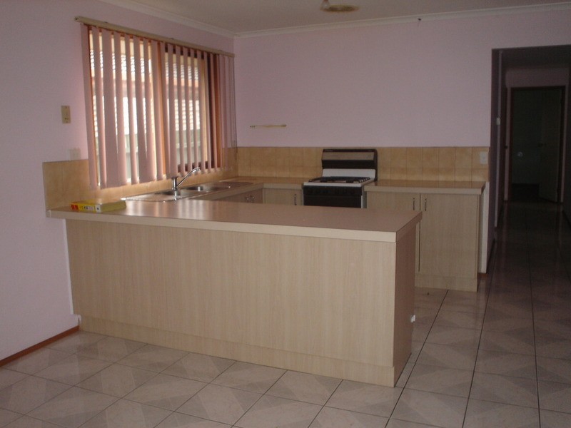 9 Young Court, Delahey VIC 3037