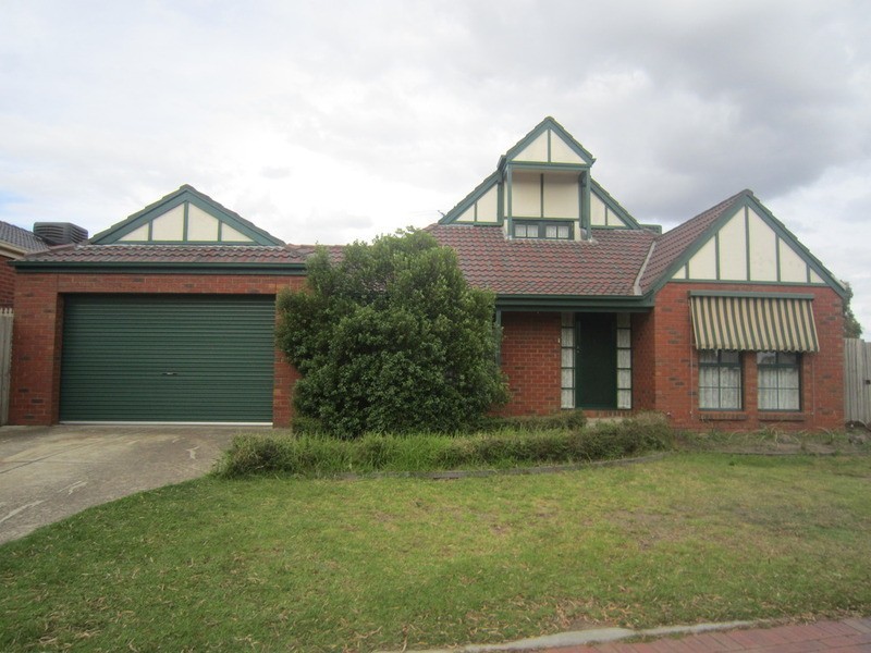 6 Correa Close, Delahey VIC 3037