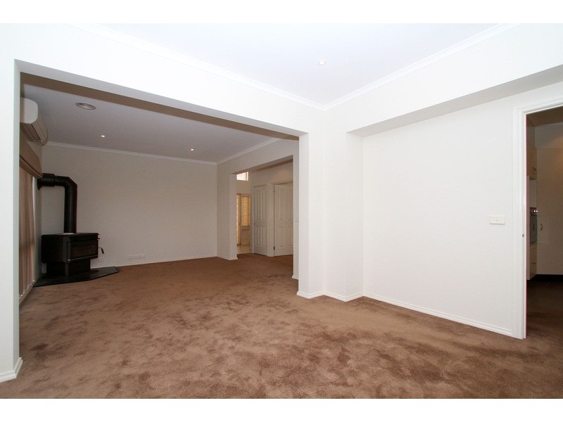 7 Celendine Place, Hillside VIC 3037